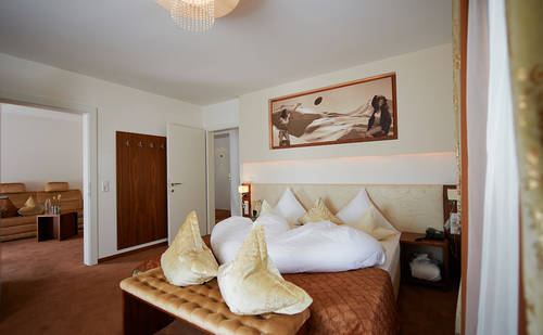 Room and Suites Hotel Brigitte